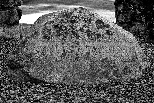 Myles Standish grave